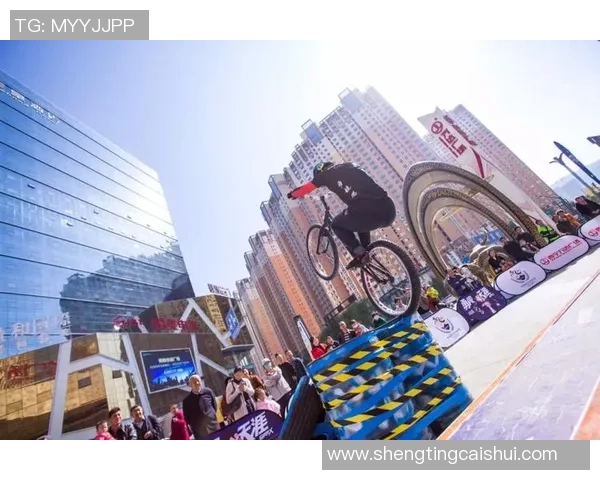 武汉极限运动队在全国街舞大赛中以62分稳居积分榜首位